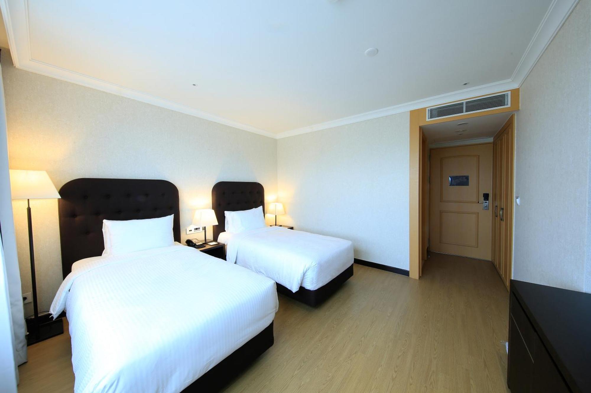 Jeju Booyoung Hotel & Resort Seogwipo Ngoại thất bức ảnh